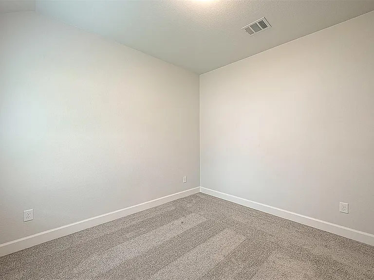213 McCrea Ct — Photo 29