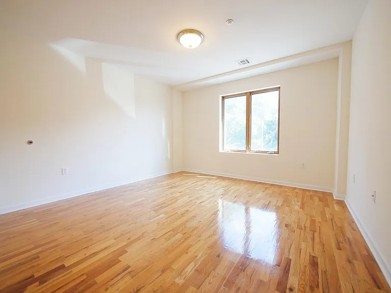 17 Meadow Rd — Photo 7