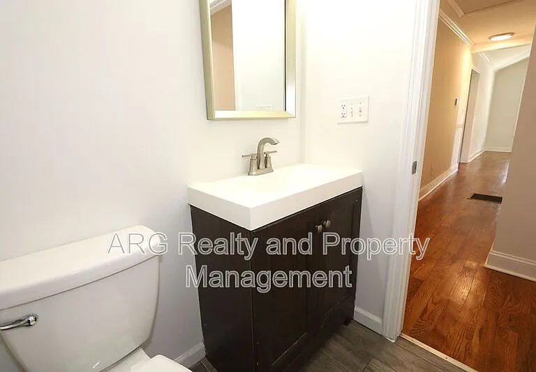 1095 Ira St SW — Photo 12