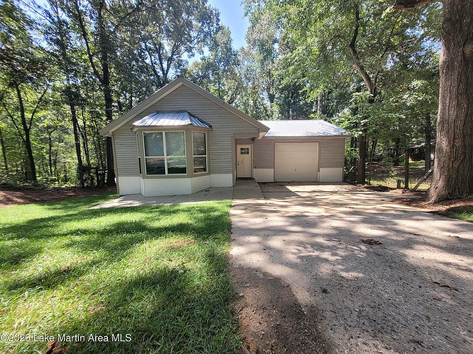 1st image of 218 Hickory Dr