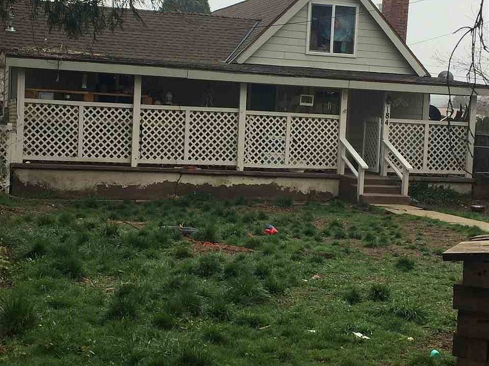 1st image of 184 Leonard Ave