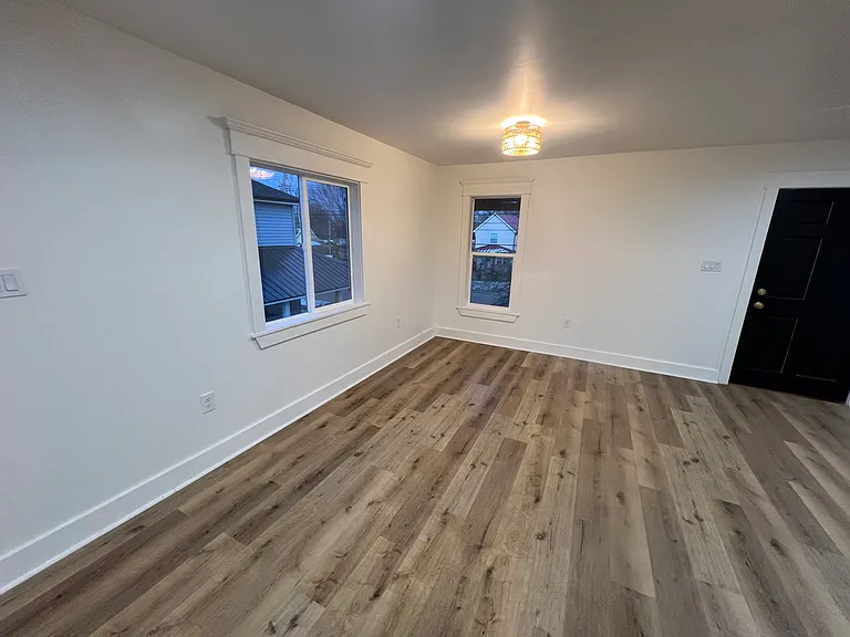 1407 Center St #B — Photo 12