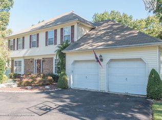 91 Pinewood Rd, Howell, NJ 07731