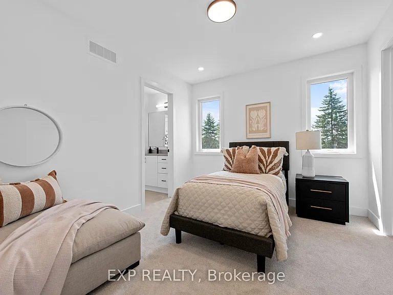 495 Duvernay Dr — Photo 38