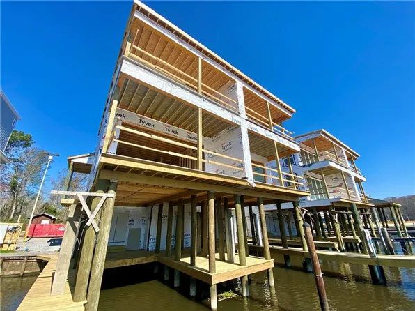 977 Marina Blvd #B, Mandeville, LA 70471