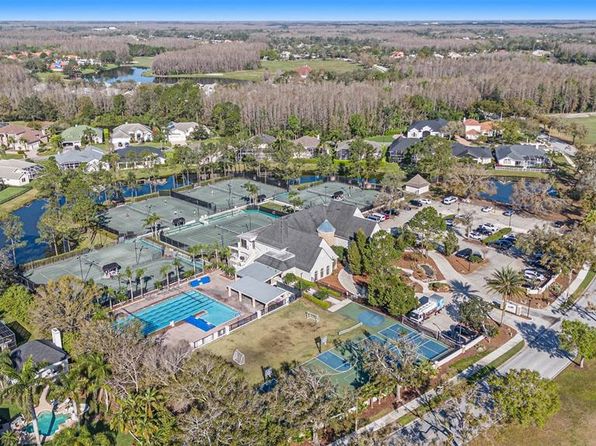 18823 Wimbledon Cir, Lutz, FL 33558