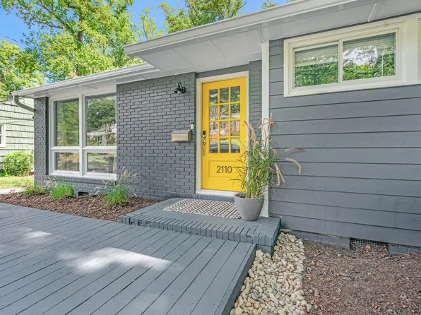 2110 Woodview Dr, Raleigh, NC 27604