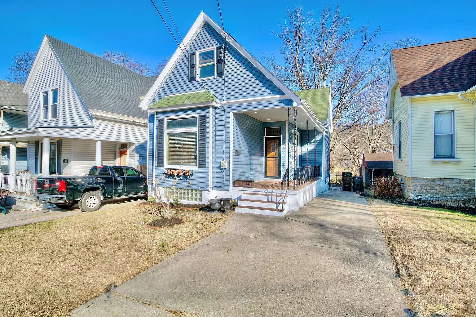 140 Montclair Ave photo 1