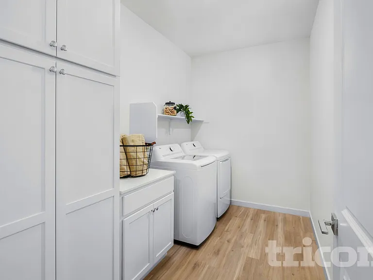 2436 Wolf Willow Ct — Photo 15