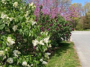 3 Sparrow Hill Rd, Mattapoisett, MA 02739