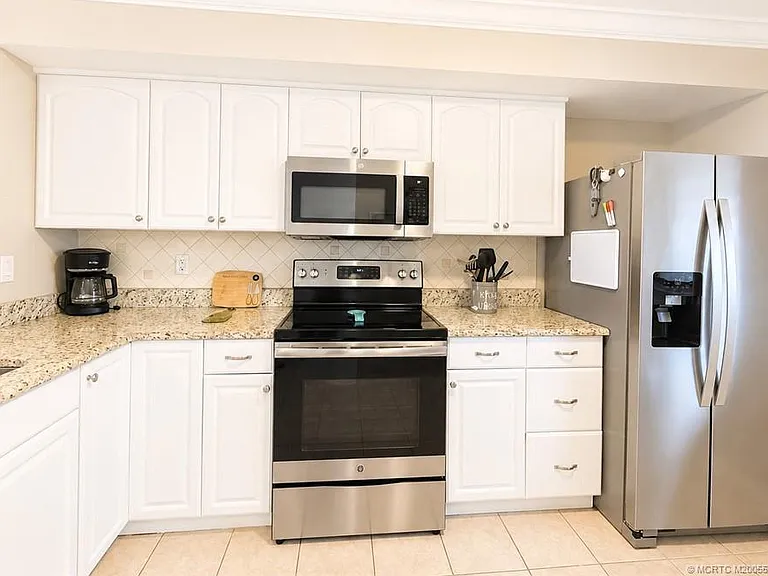 7430 S Ocean Dr #220 — Photo 6