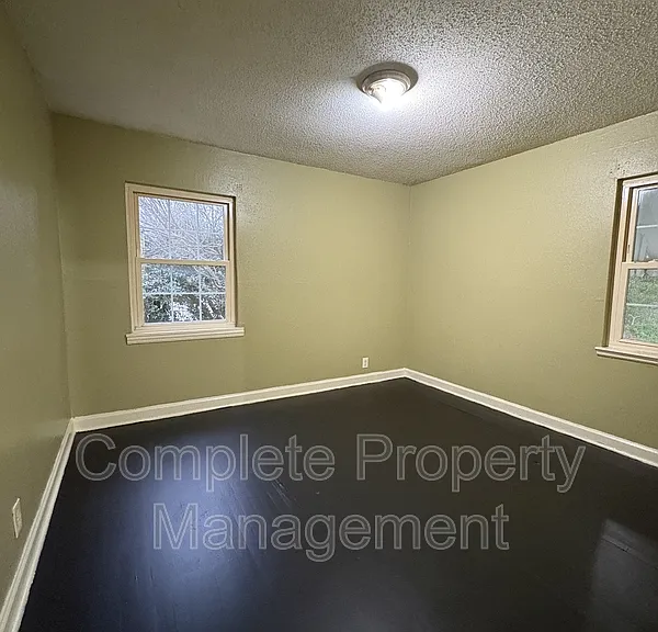 7801 Vienna Ave #1 — Photo 9