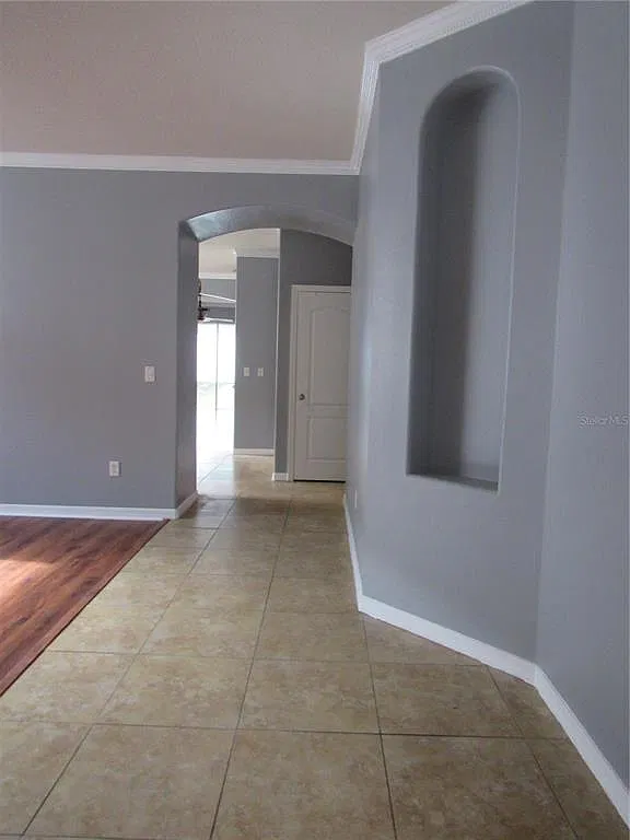 4 bed, 3.0 bath, 2650 sqft, $2,350 — Photo 4