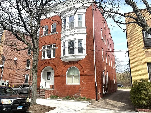 Building Photo - 175 Chestnut St #2