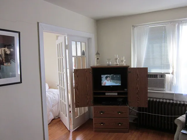 Hickman Plaza Apartments / 915 E. Elm Street — Photo 20