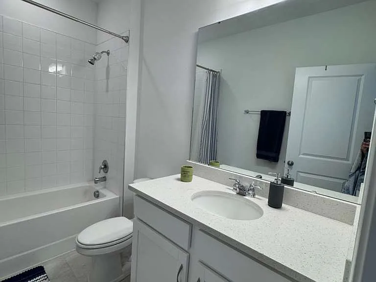 4450 Davos Dr — Photo 15