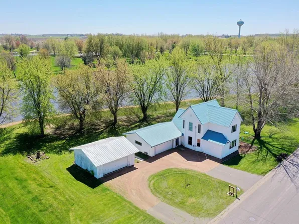 192 South LINDEN STREET, Dorchester, WI 54425