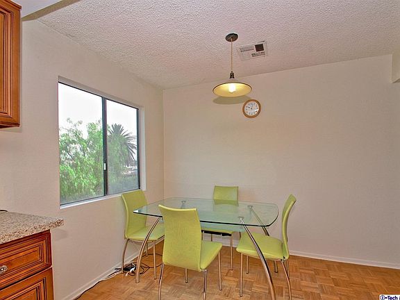 5th image of 910 W Mabel Ave