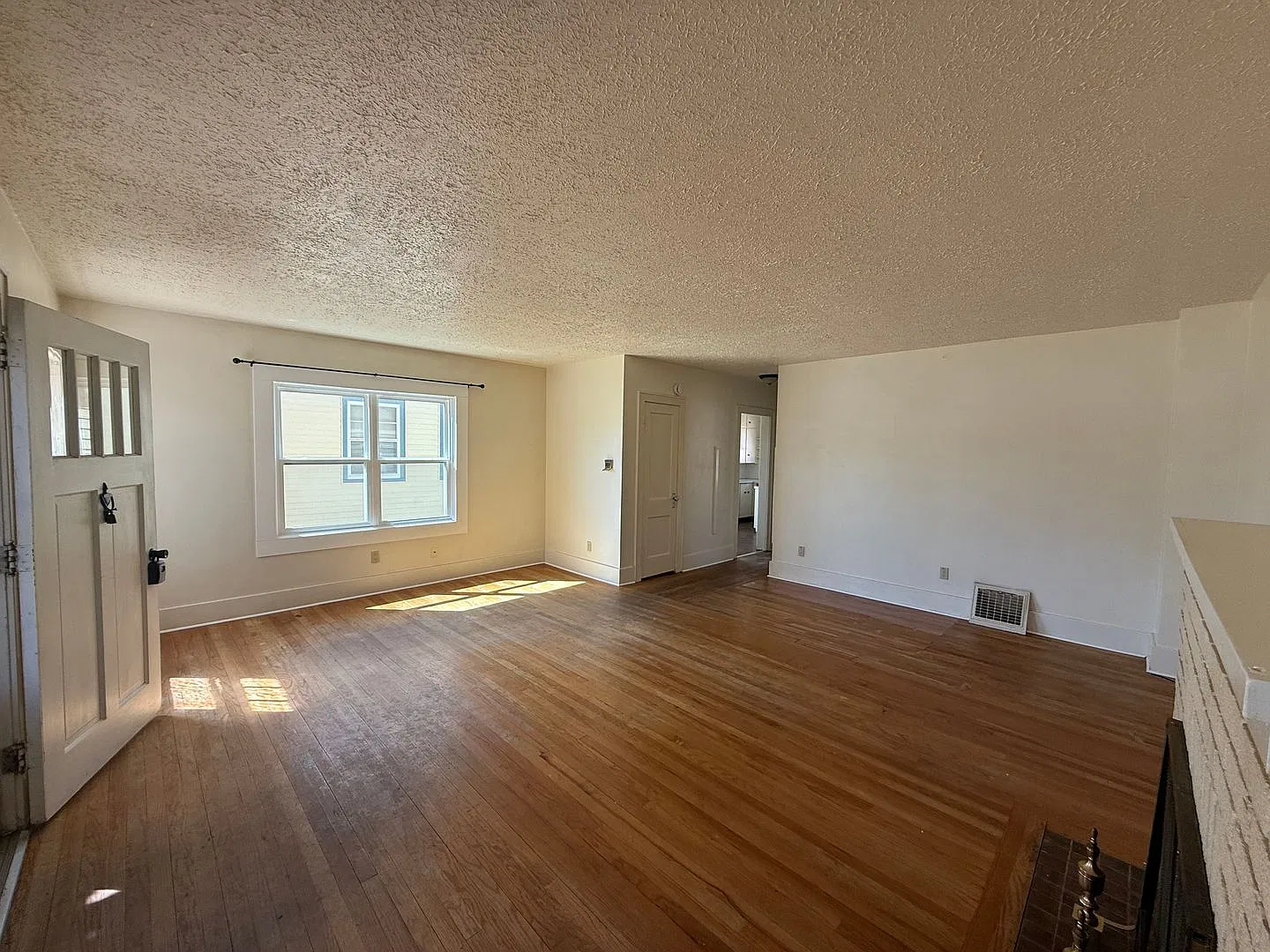 JTAM Properties - 2404 -2406 Ave A — Photo 3