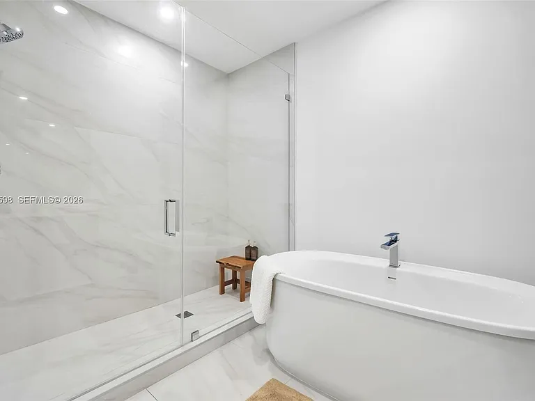 17550 Collins Ave #1003 — Photo 14