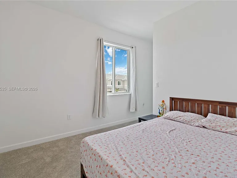 760 SE 13th Ct — Photo 12