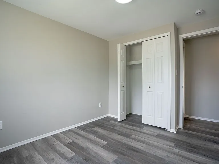 15841 Dort St — Photo 16