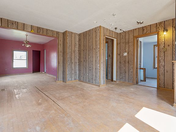 5th image of 4200 Prescott Ave