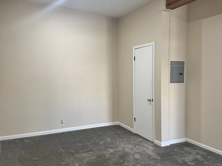 388 Santa Clara Ave — Photo 11