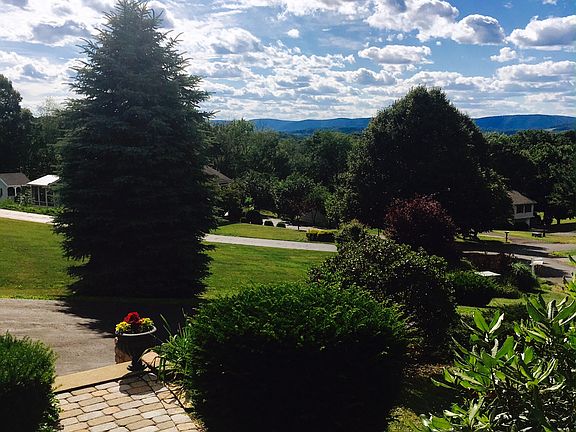 4th image of 112 Woodview Dr