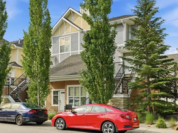 122 W Springs Close SW, Calgary, AB T3H 5G7