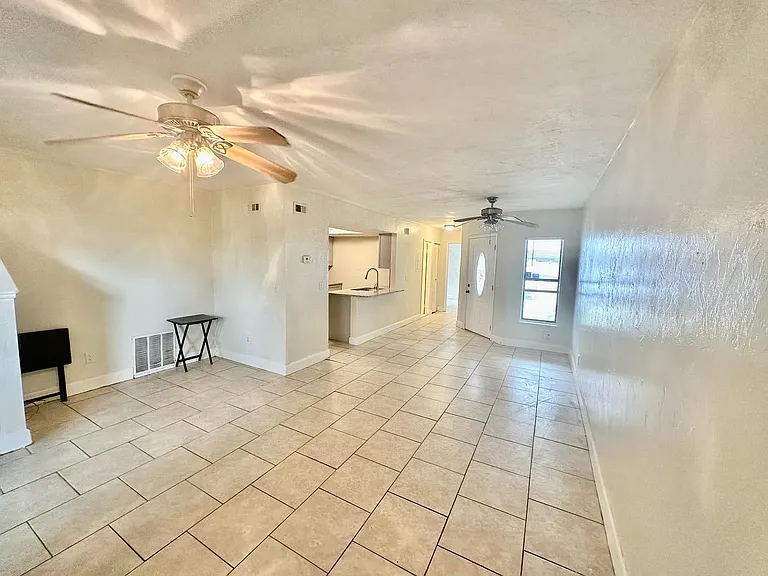 2858 Wonderwood Ln — Photo 29