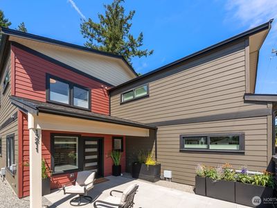 13211 1st Avenue NW #2, Seattle, WA, 98177