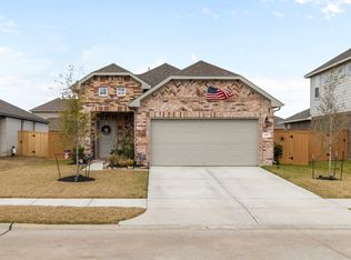 1217 Red Hills Dr, Iowa Colony, TX 77583