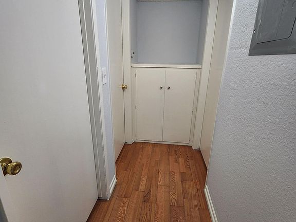 2nd image of 612 N Chandler Ave #F