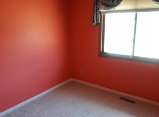 9600 Grey Widgeon Pl, Eden Prairie, MN 55347