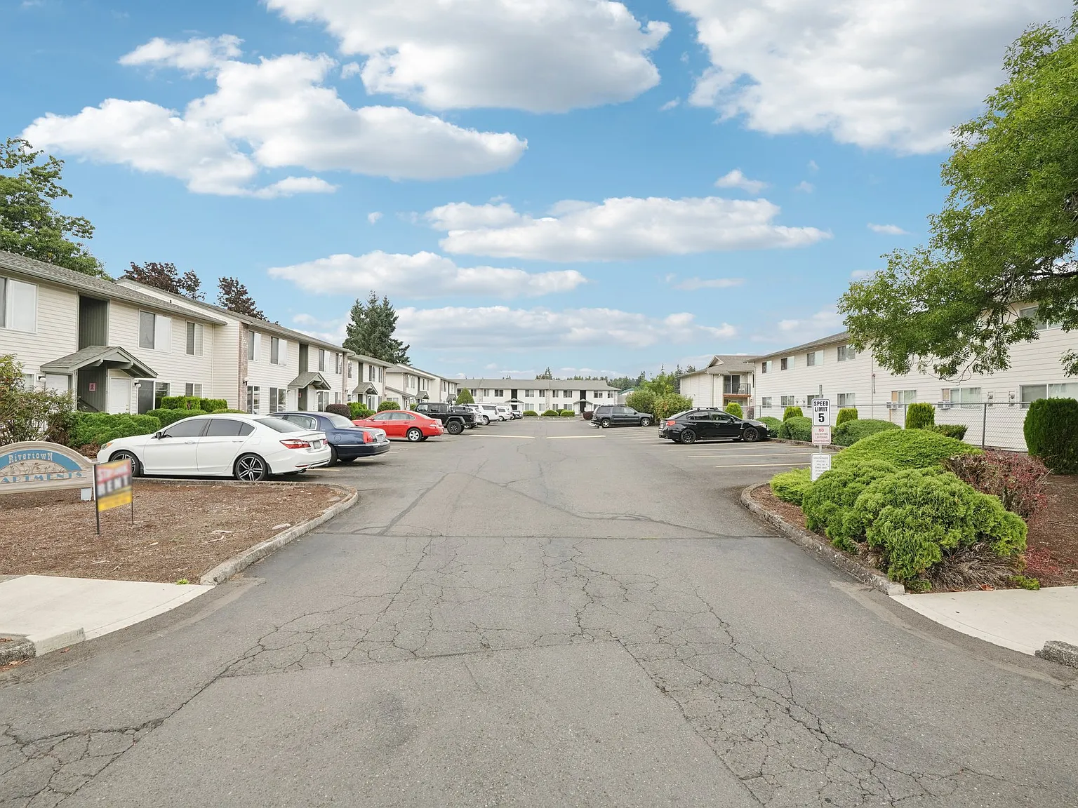Rivertown Apartments — Photo 4