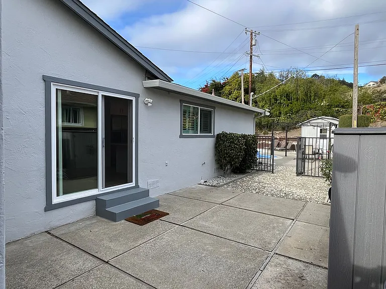 4823 Morwood Dr — Photo 35