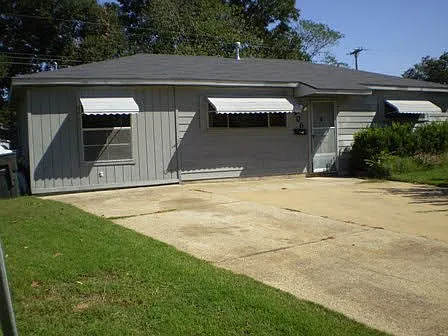 906 Rose Circle - 1 — Photo 1