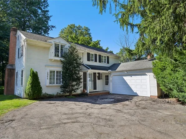 2964 Green Rd, Shaker Heights, OH 44122