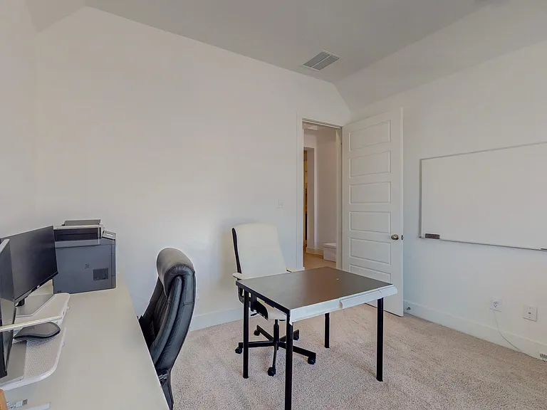 1303 Buttermere St — Photo 100
