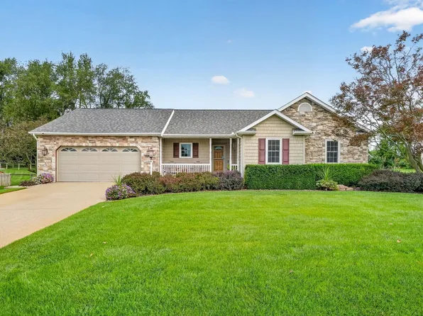25875 Fox Tail Trl, South Bend, IN 46628