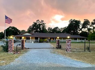 3308 Meadow Oak Dr, Cottonwood, CA 96022