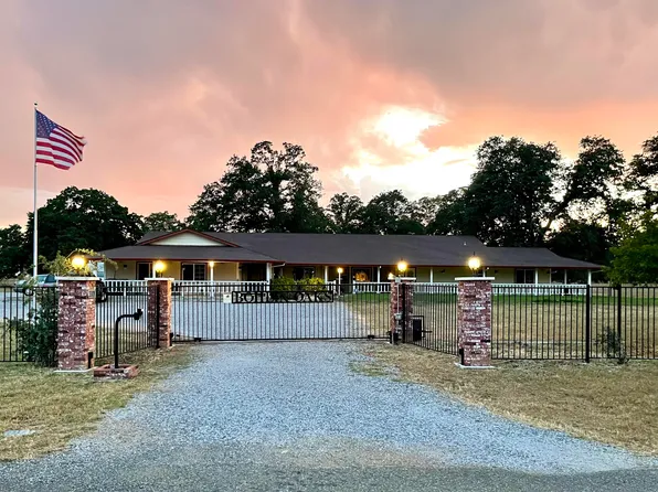 3308 Meadow Oak Dr, Cottonwood, CA 96022