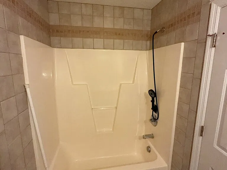 7001 Grandeur Ave — Photo 12