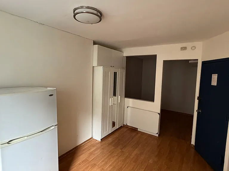 21 Essex St #5 — Photo 2