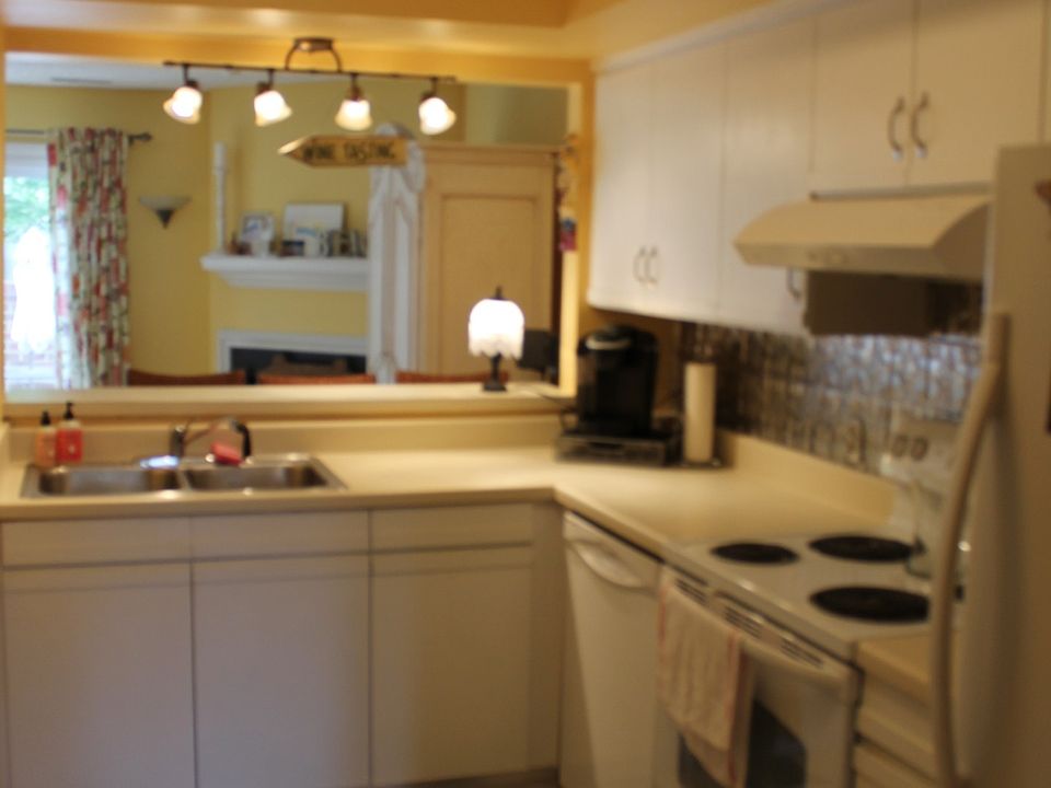 1st image of 611 Glengarry Ct