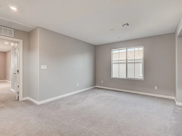10669 Sariah Skye Ave — Photo 10