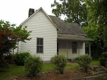 1st image of 200 E Emerald Ave