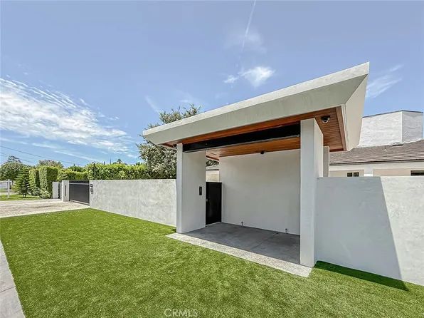 22921 Dolorosa St, Woodland Hills, CA 91367