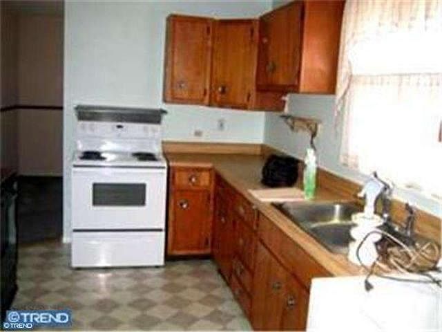 2nd image of 2 Barnett Rd